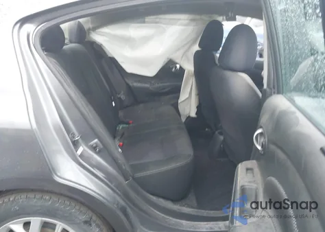 2018 Nissan Versa 1.6 Sv z USA, uszkodzony, nr VIN 3N1CN7AP3JL821247